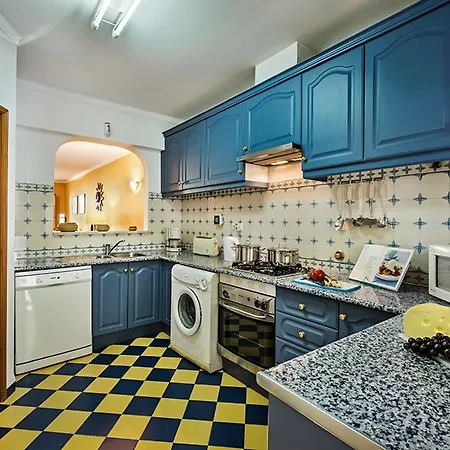 Casa *